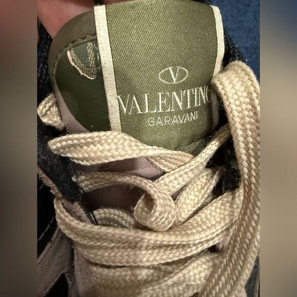 VALENTINO GARAVANI 
Fabric Suede Camouflage Womens Rockrunner Sneakers - Picture 3 of 9